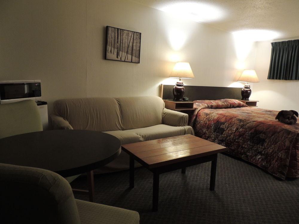 100 Mile & Rv Park 3* 100 Mile House